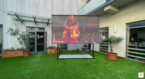 Nyári szezonra bérelhető kültéri P4 LED videófal - 325×181 cm, 3 hónapra